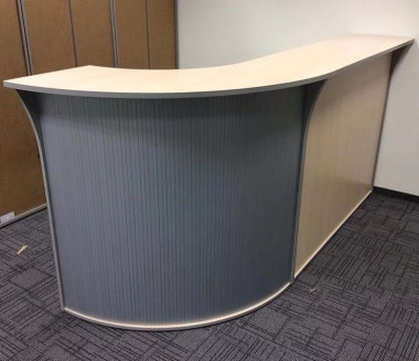 Стойка ресепшн Рива 1890/2590х950х1150  с роллетой &mdash; Аэлита